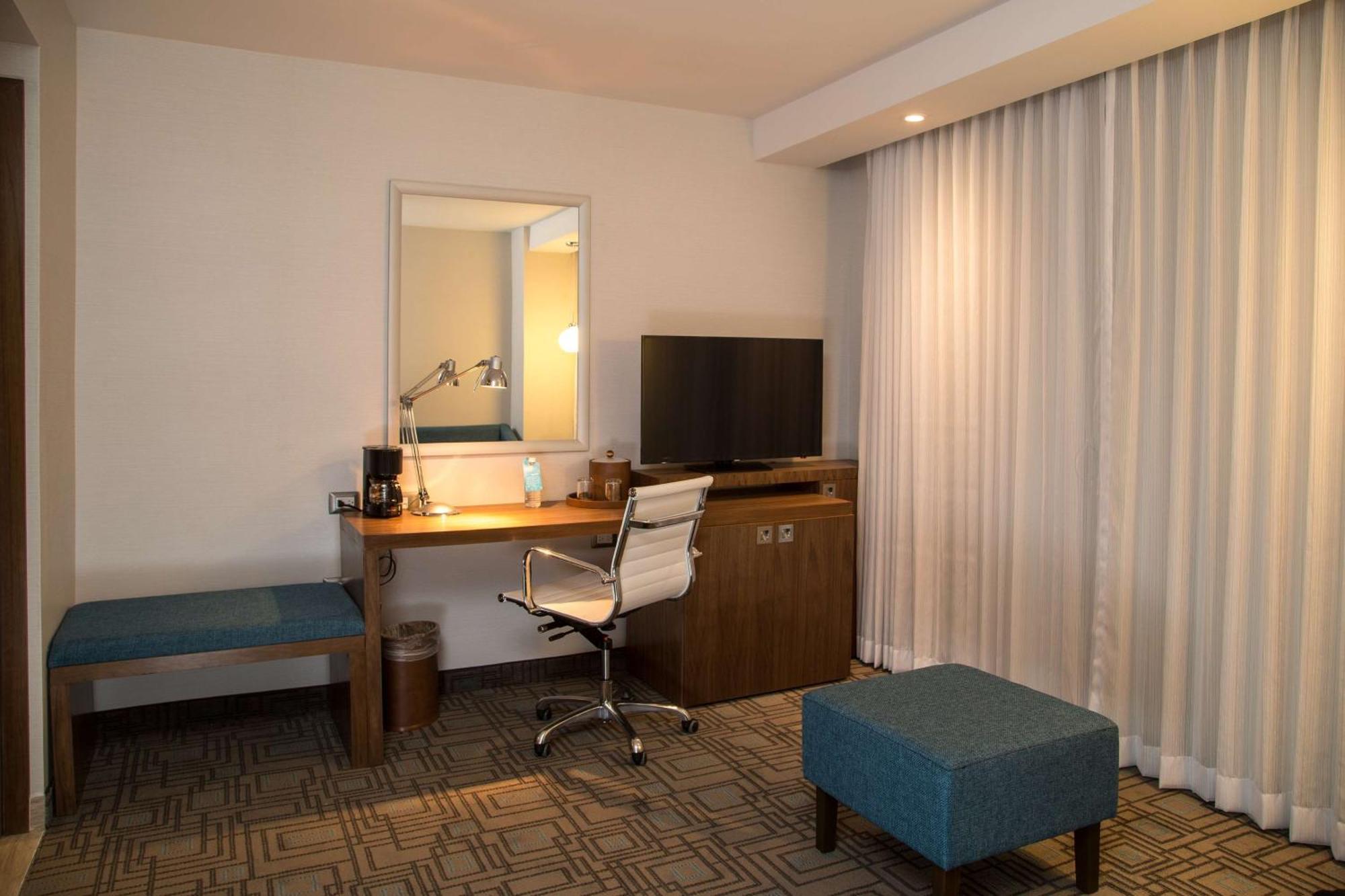 Hampton Inn By Hilton Ермосільо Екстер'єр фото