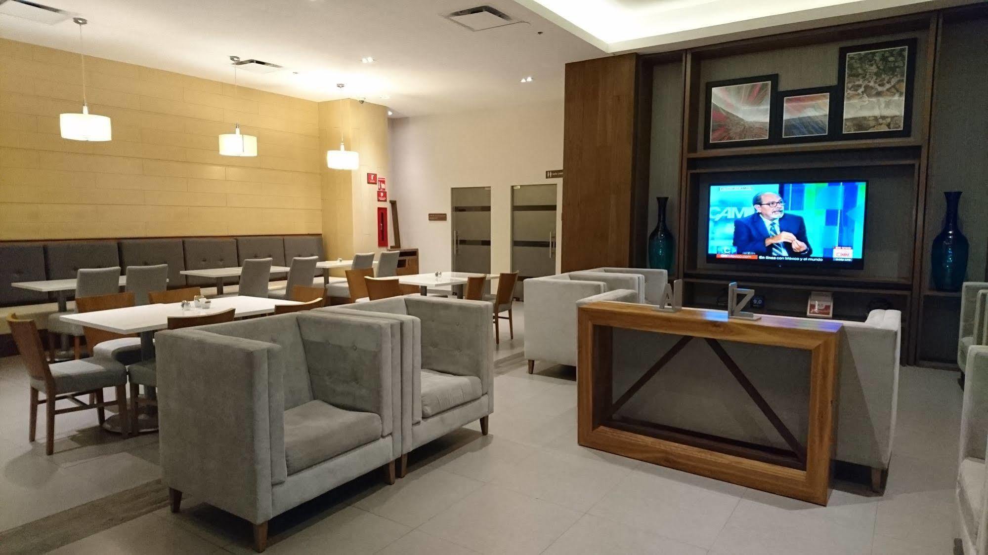 Hampton Inn By Hilton Ермосільо Екстер'єр фото
